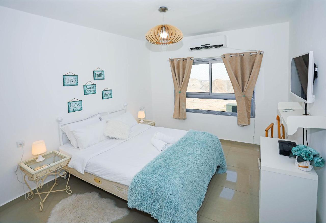 ★ Amazing View ★ Relaxing Balcony ★ Quiet ★ Appartement Eilat Buitenkant foto